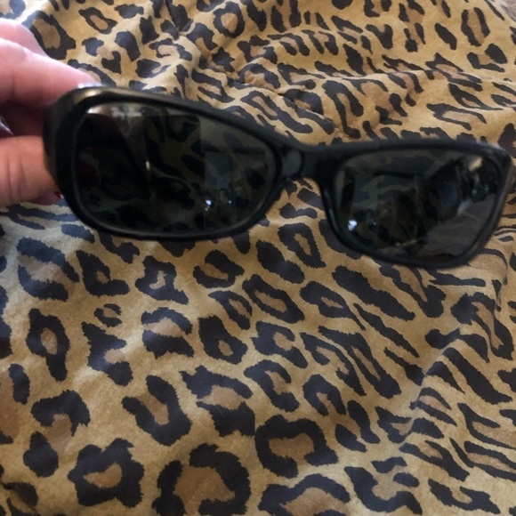 Rayban black with black lens sunglasses with case main image 8